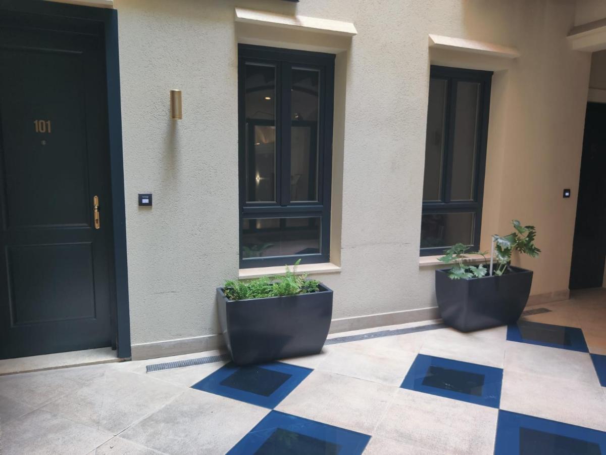 One One Two Hotel Valletta Exterior foto